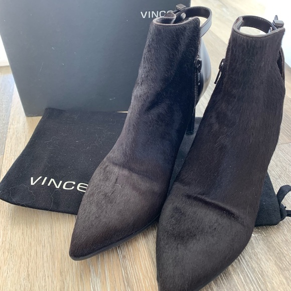 Vince Camuto Calla Black Booties - Picture 2 of 7